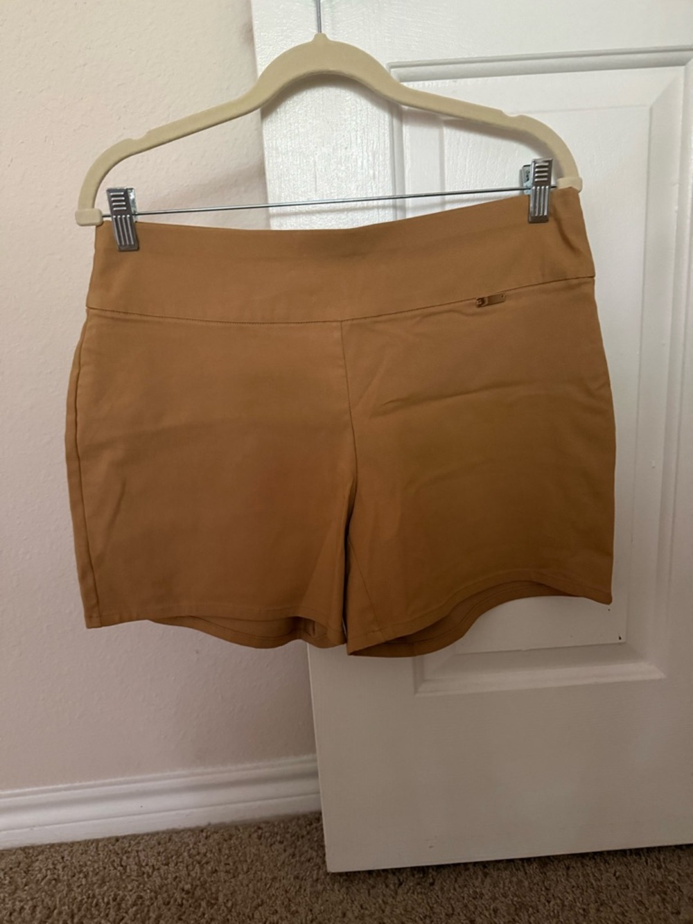 INC International Concepts Women’s Mid-Rise Pull-On Shorts